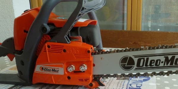 Gas Chainsaw Vs Electric Chainsaw