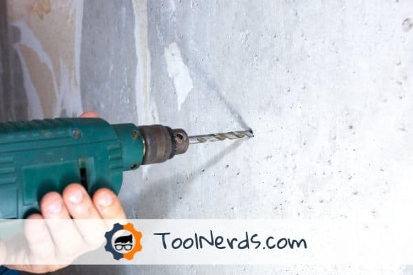 How to drill a hole in concrete